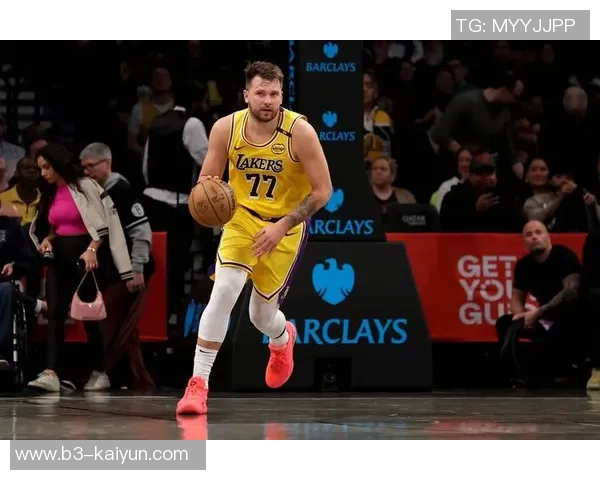 带队才能提高,与东契奇合作熟练,湖人后场大将总算有所发挥了? 带队才能提高,与东契奇合作熟练,湖人后场大将总算有所发挥了?